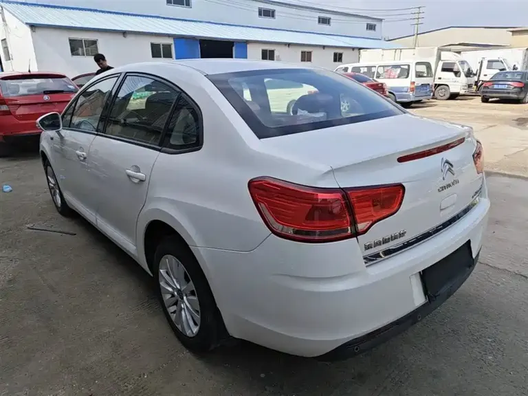 Citroën C-Quatre Classic Sedan 1.6 L Manual Fashionable