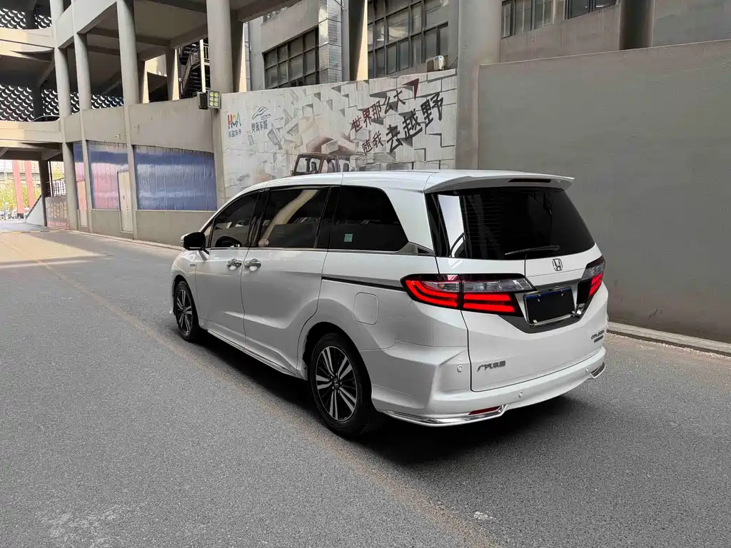 Odyssey 2.0 L Sharp· Smart Enjoyment