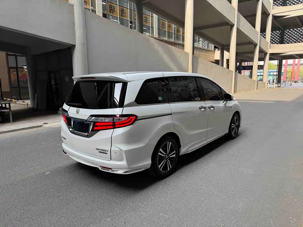 Odyssey 2.0 L Sharp· Smart Enjoyment