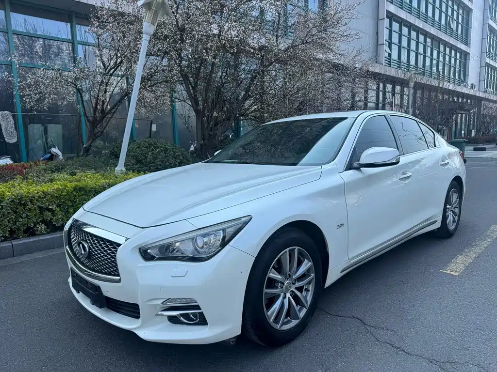 Infiniti Q50 L 2.0 T Joy