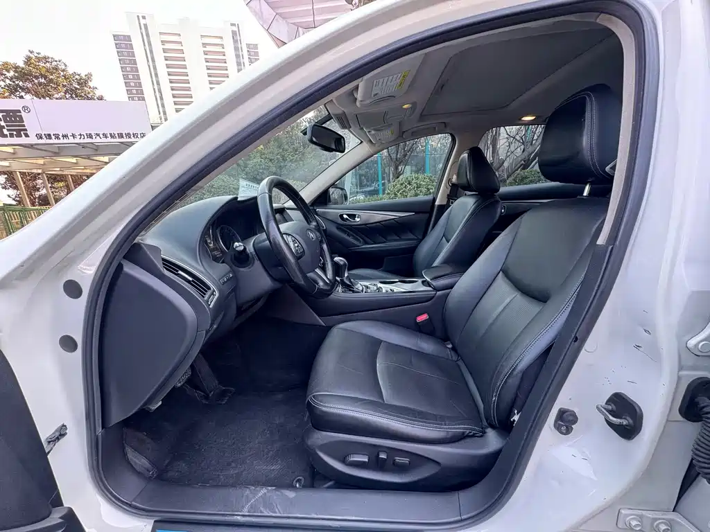 Infiniti Q50 L 2.0 T Joy