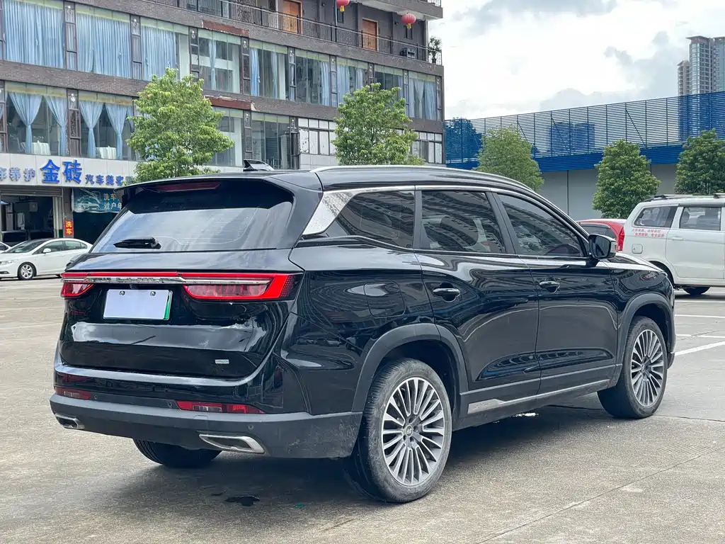 Jetour Shanhai L9 1.5 TD 2 DHT Pro 7-seat