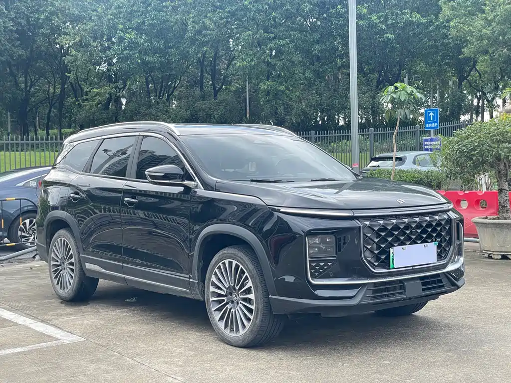 Jetour Shanhai L9 1.5 TD 2 DHT Pro 7-seat