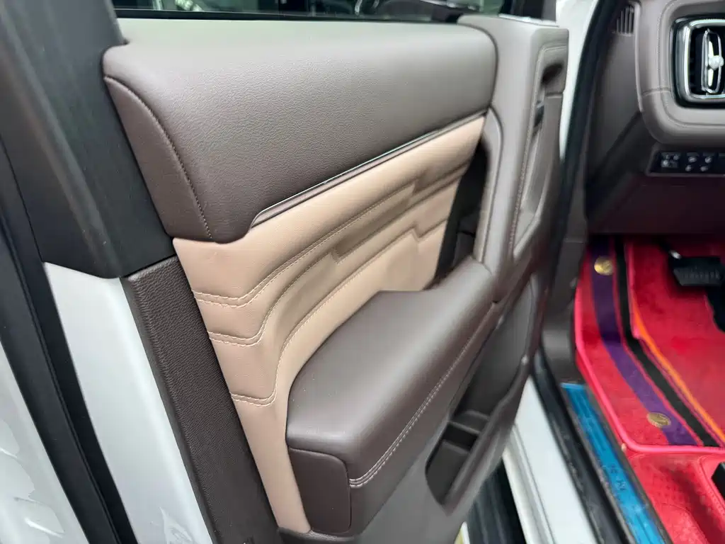 Beijing Offroad BJ60 2.0 T May Day 5-seat