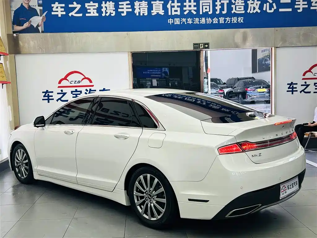 Lincoln MKZ 2.0 T Premium
