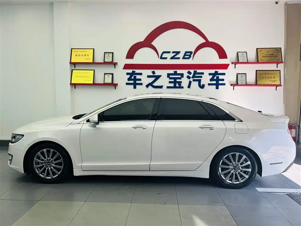 Lincoln MKZ 2.0 T Premium