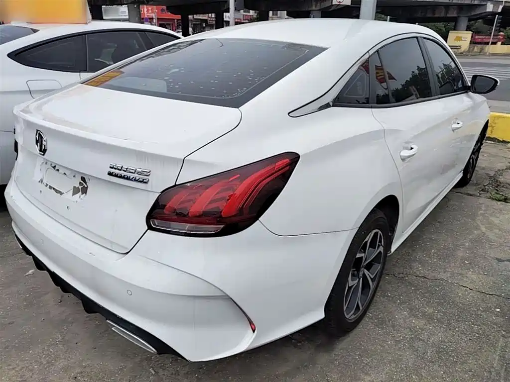 MG5 180 DVVT Manual Youth Luxury