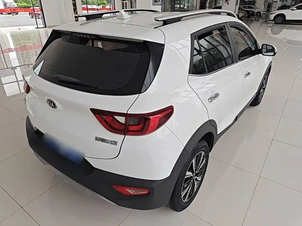 Stonic 1.4 L Auto Fun Enjoyment CN-VI