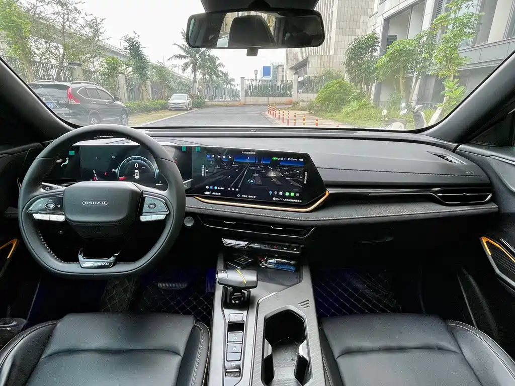 Changan Oshan X5 PLUS Facelift 1.5 T DCT Outstanding