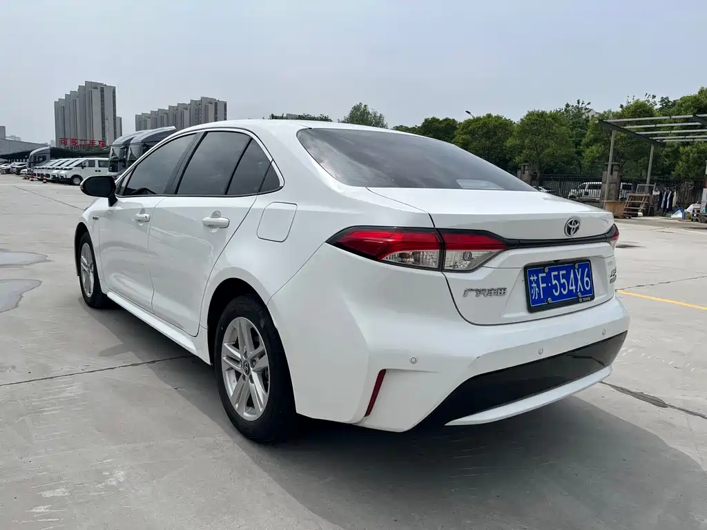 Levin Dual Engine 1.8 H E-CVT Luxury