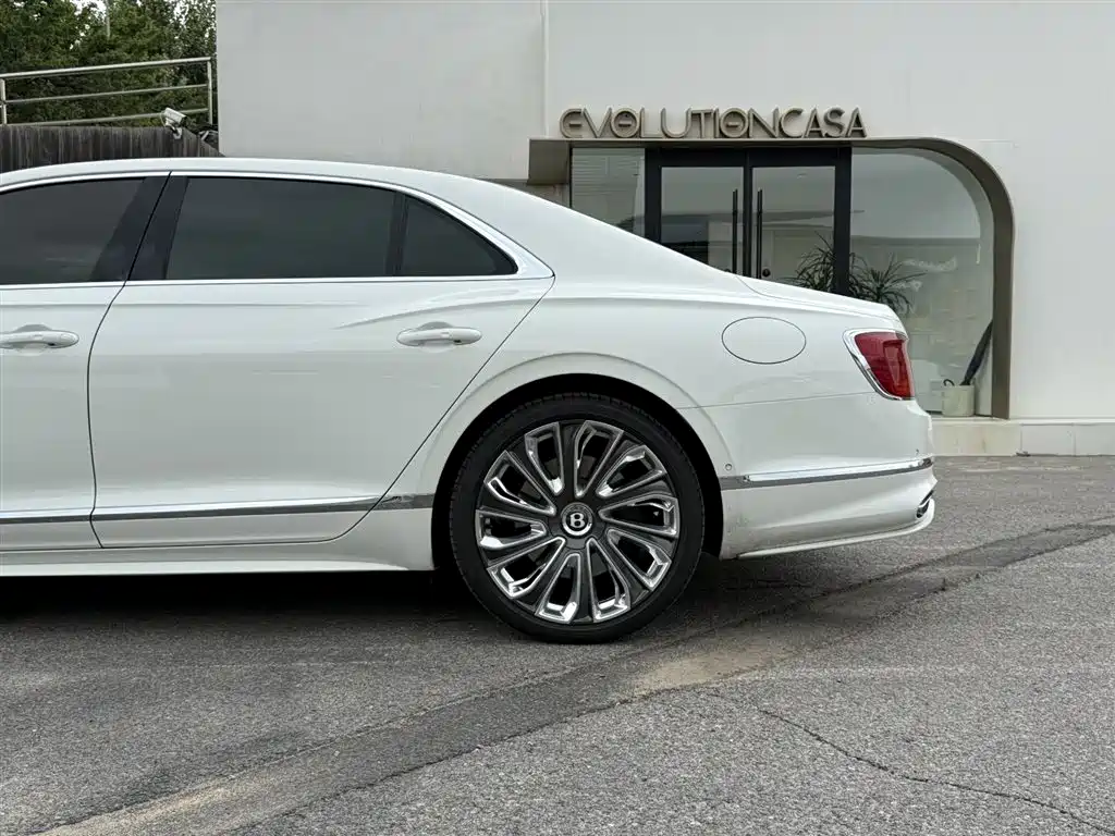 Flying Spur PHEV 4.0 T V8 Mulliner