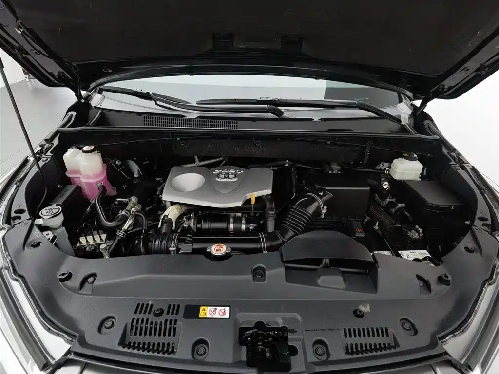 Highlander 2.0 T 4 WD Luxury 7-seat