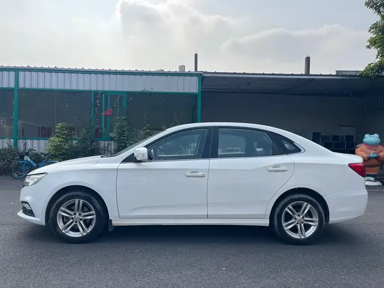 Besturn B30 1.6 L Manual Comfort
