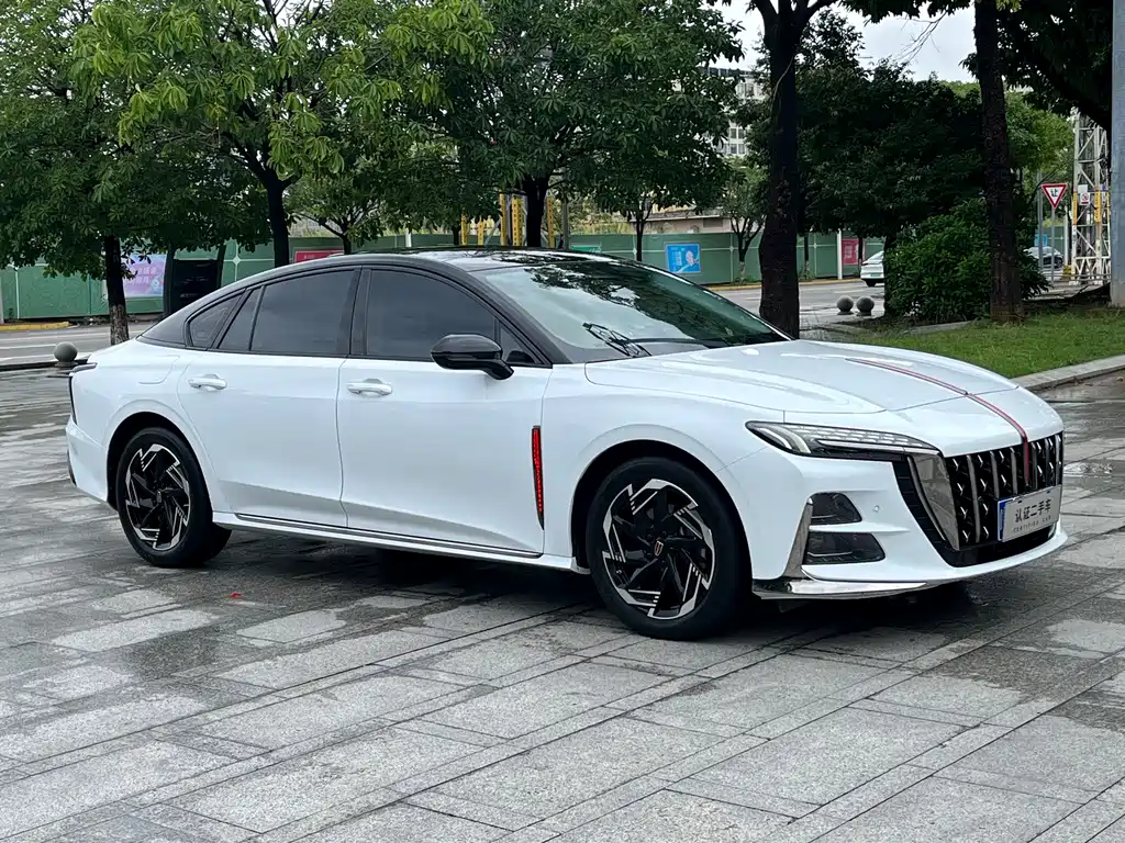 Hongqi H6 2.0 T Premium Comfort