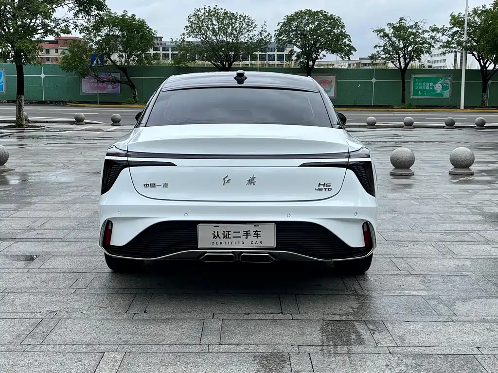 Hongqi H6 2.0 T Premium Comfort