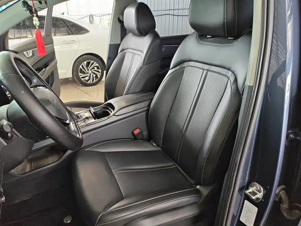 Wuling Victory 1.5 T CVT Flagship