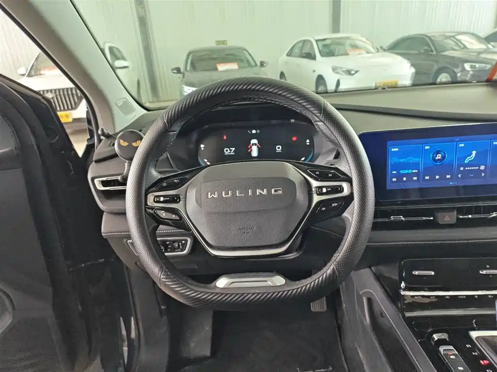 Wuling Victory 1.5 T CVT Flagship