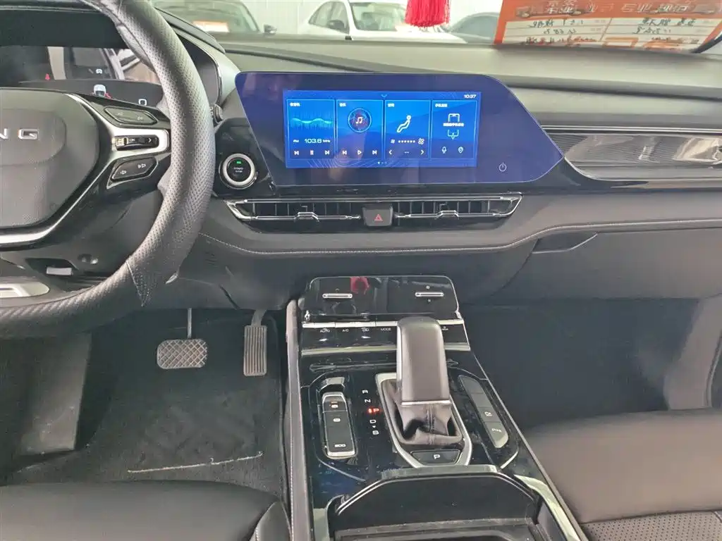 Wuling Victory 1.5 T CVT Flagship