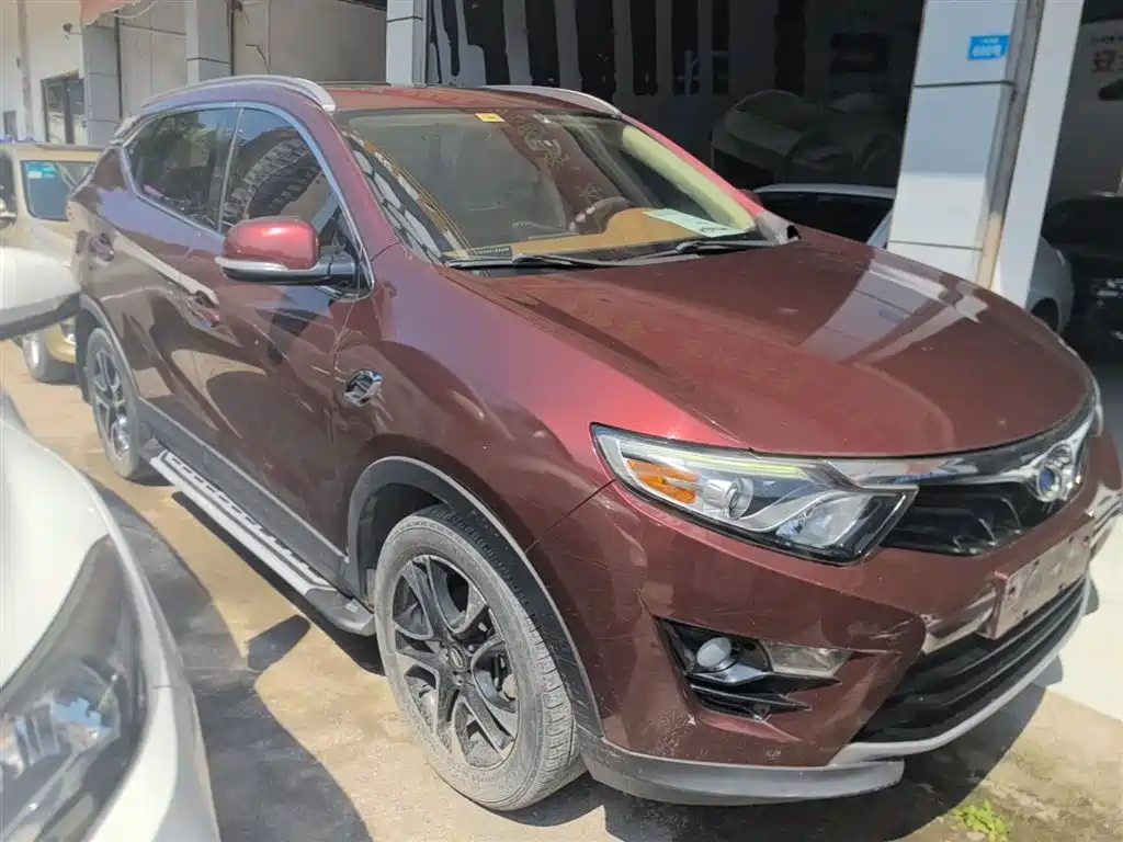 Soueast DX7 1.5 T Auto Glory