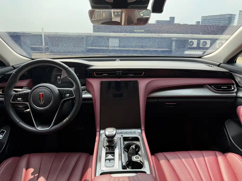 Hongqi H5 1.5 T DCT Connected Flagship Charm