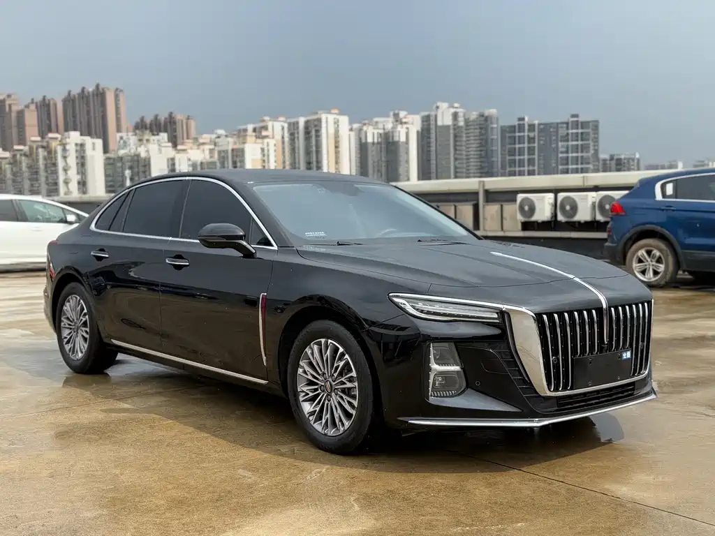 Hongqi H5 1.5 T DCT Connected Flagship Charm