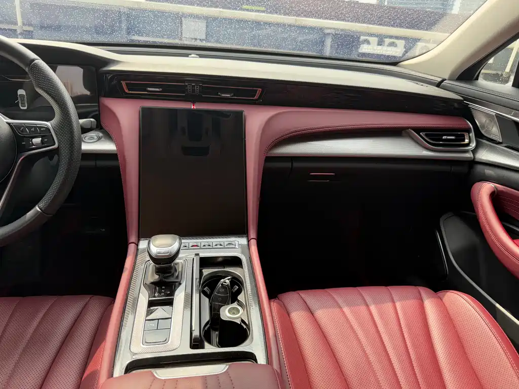 Hongqi H5 1.5 T DCT Connected Flagship Charm