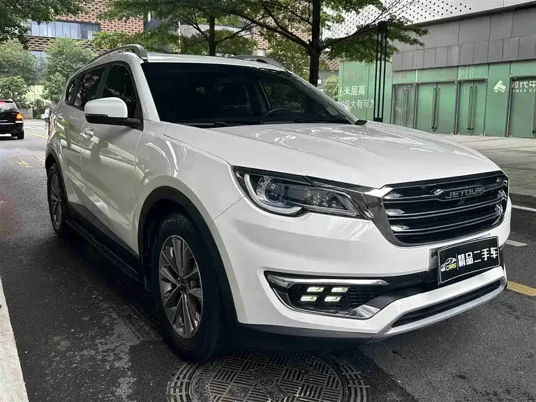 Jetour X70 1.5 T Auto Joy Travel