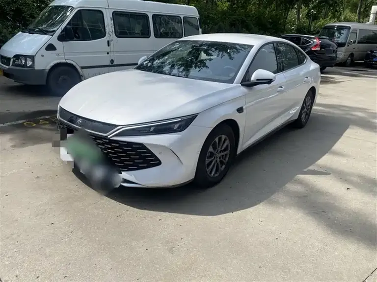 BYD Qin L DM-i Smart Drive 80 KM Leading