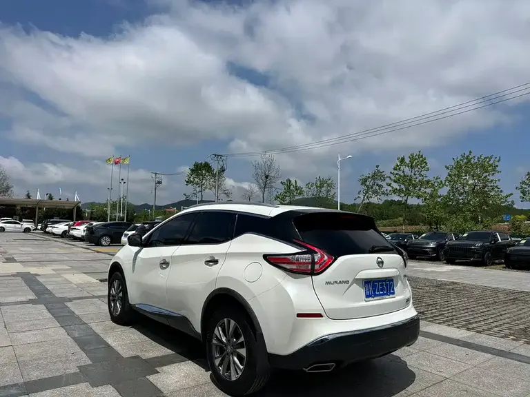 Nissan Murano 2.5 L XL 2 WD Smart Style