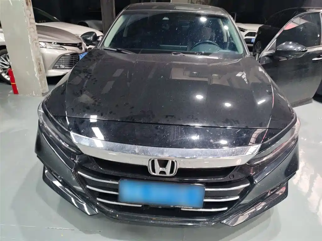 Accord Sharp· Hybrid 2.0 L Sharp Leading