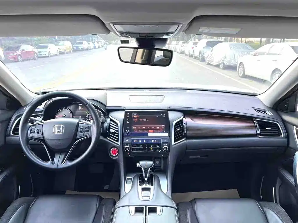 Avancier 240 TURBO 2 WD Premium