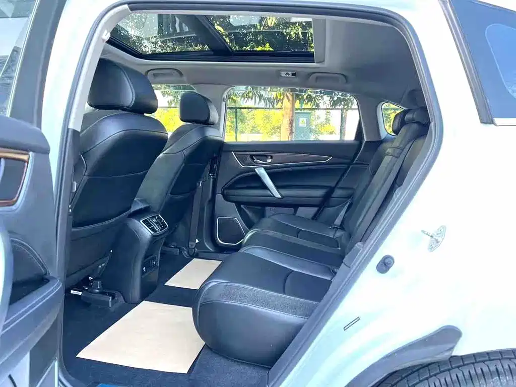 Avancier 240 TURBO 2 WD Premium