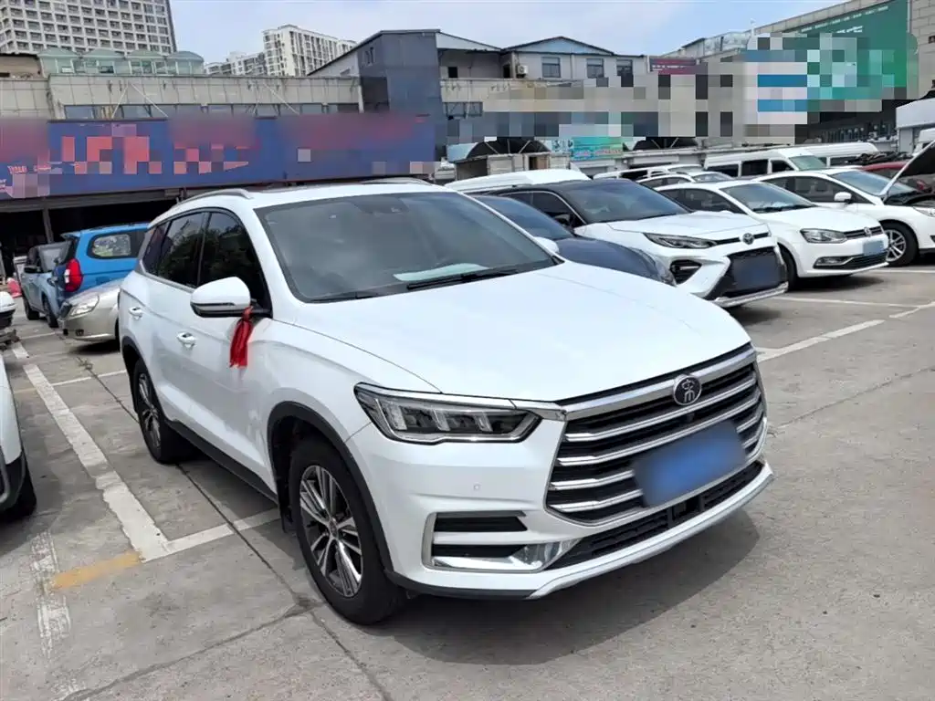 Song Pro 1.5 T Auto Distinguished