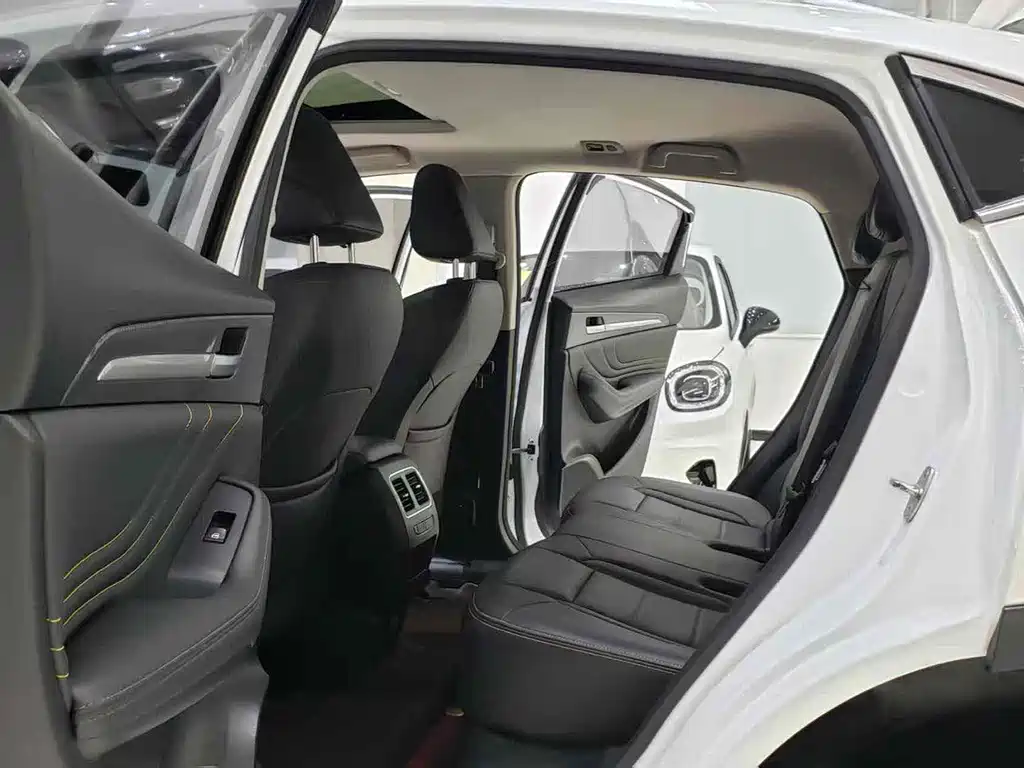 Haval F7 x 2.0 T 2 WD Ultimate Smart Trendy