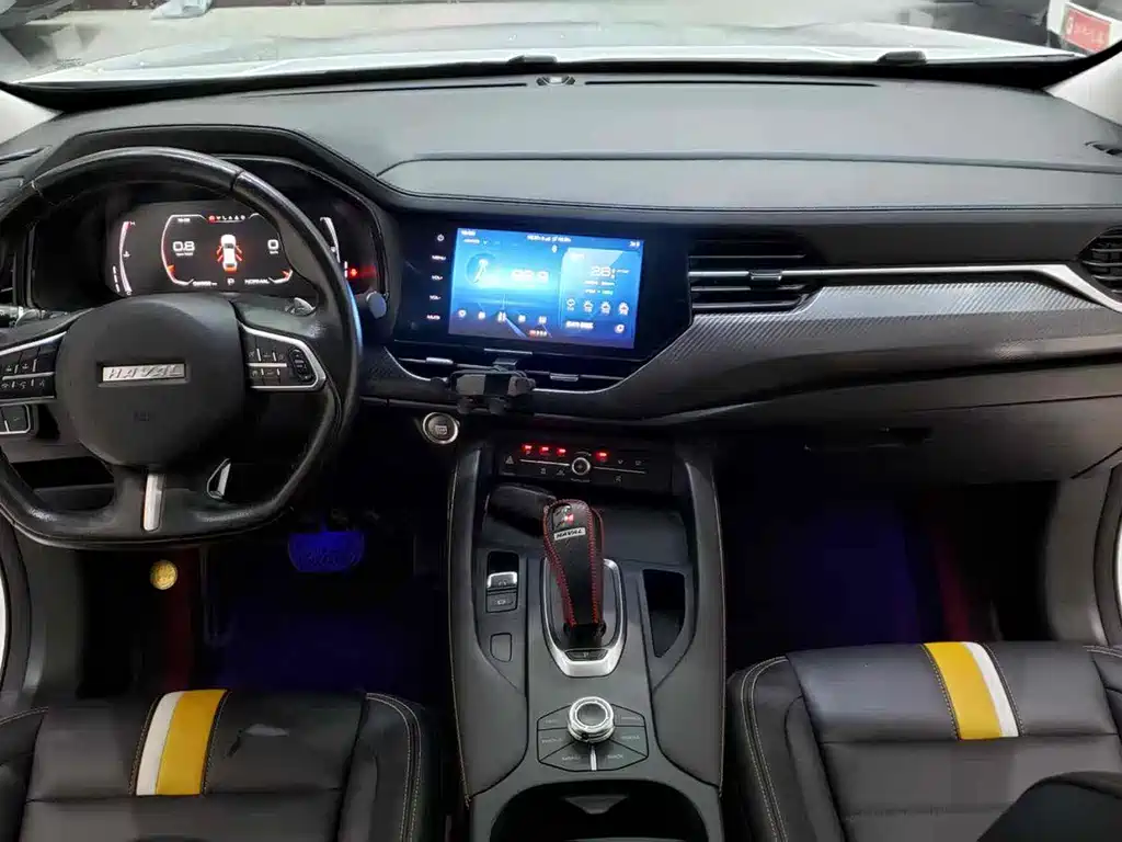 Haval F7 x 2.0 T 2 WD Ultimate Smart Trendy