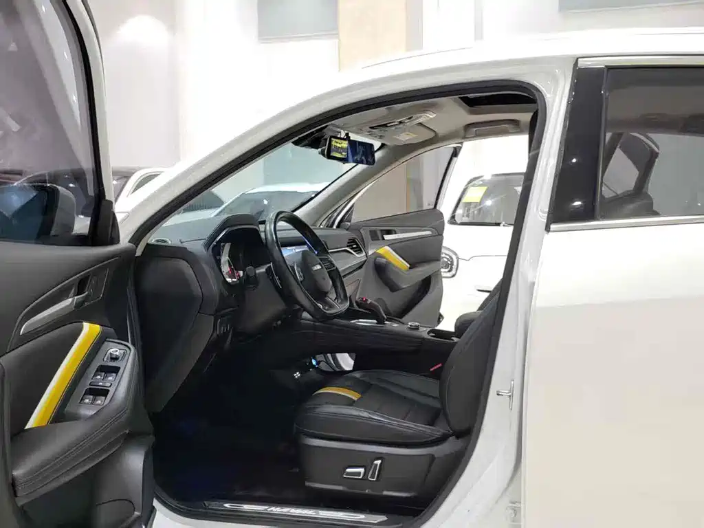 Haval F7 x 2.0 T 2 WD Ultimate Smart Trendy