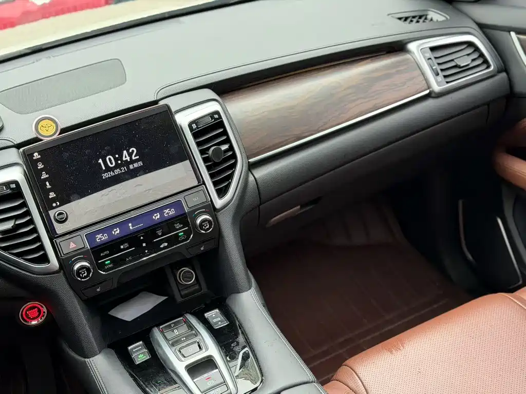 Honda UR-V 370 TURBO 2 WD Distinguished CN-V