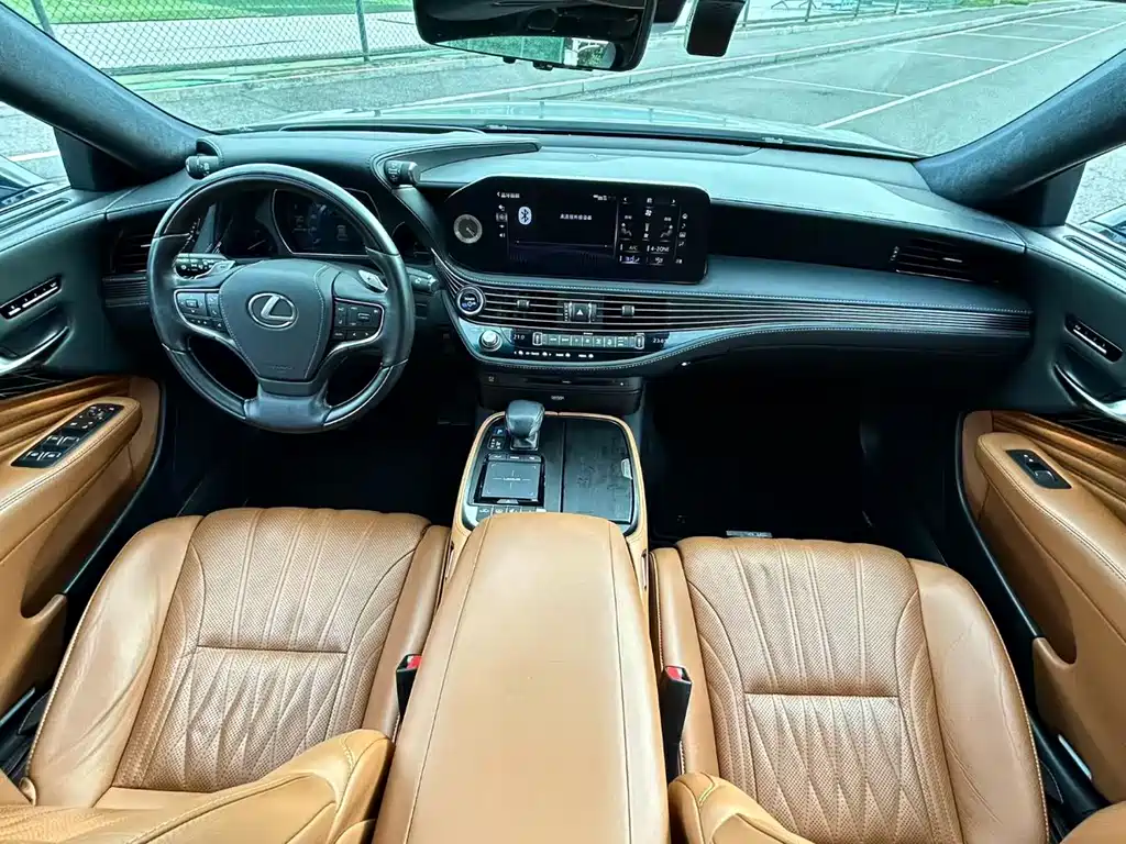 Lexus LS 500 h Executive