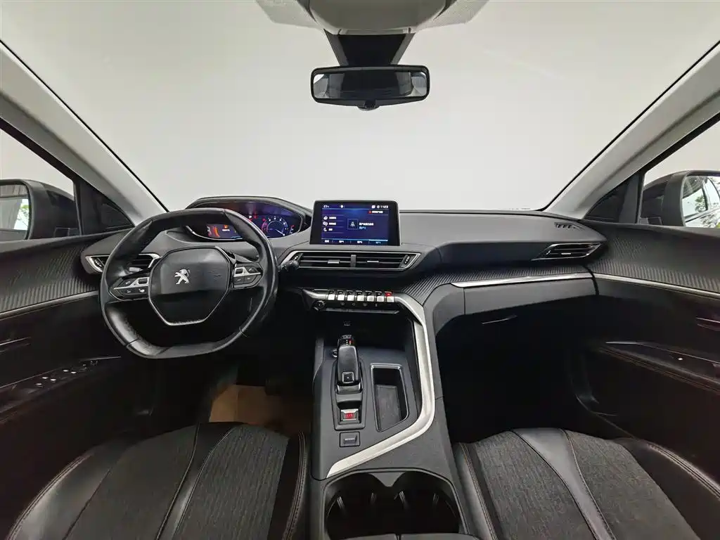 Peugeot 5008 350 THP 7-seat Elite
