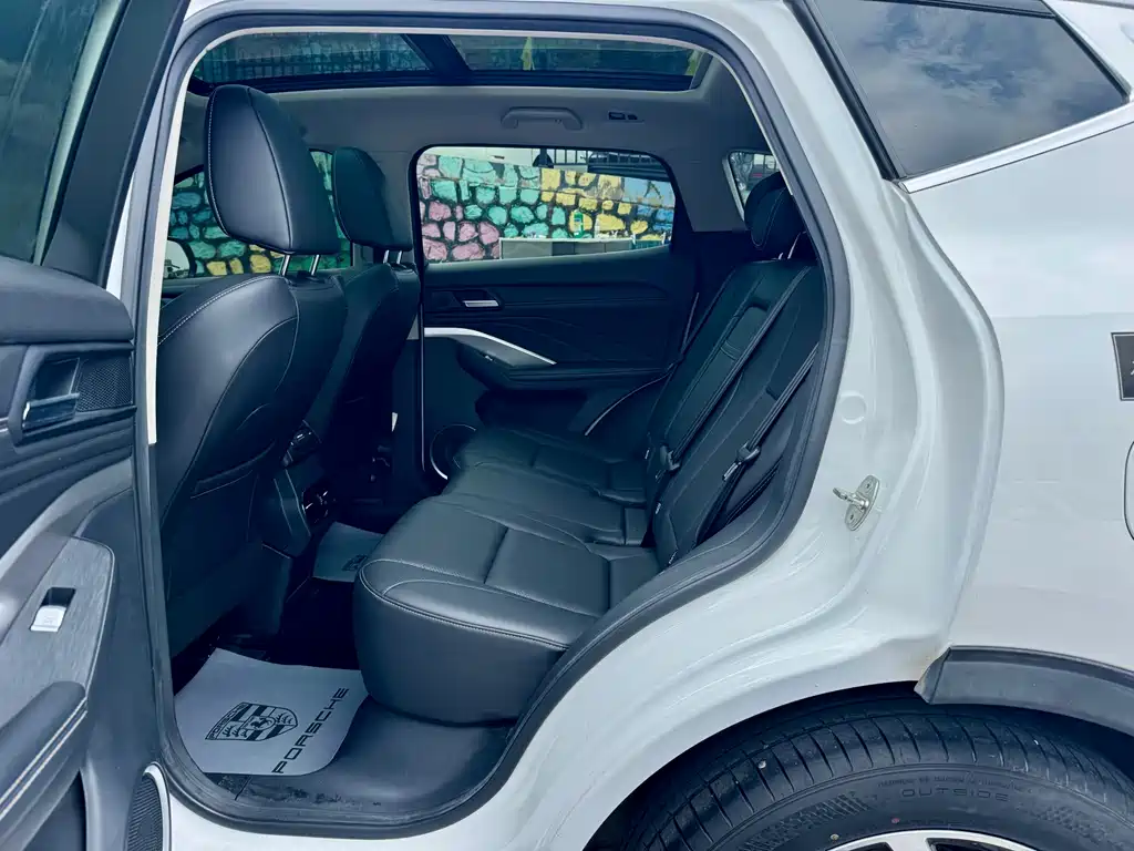 WEY VV6 2.0 T 2 WD Smart Enjoyment +