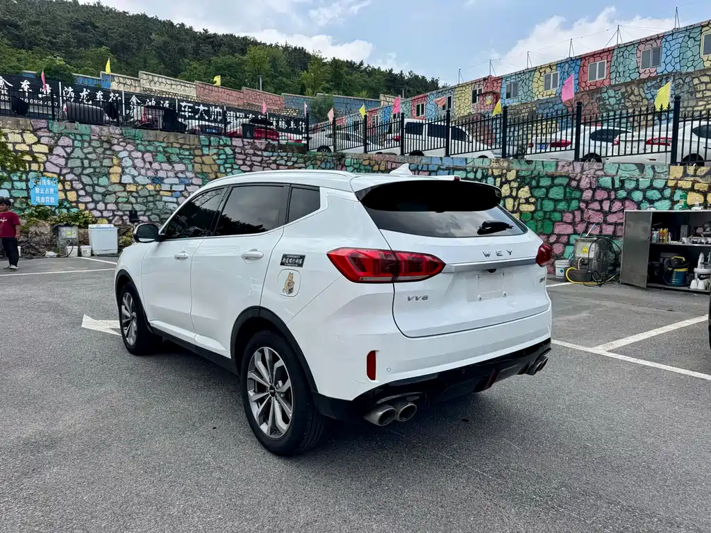 WEY VV6 2.0 T 2 WD Smart Enjoyment +