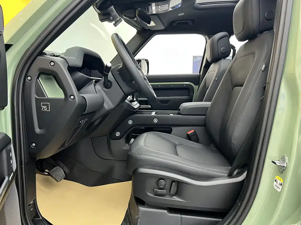 Land Rover Defender 110 3.0 T P400 75 Anniversary Legend