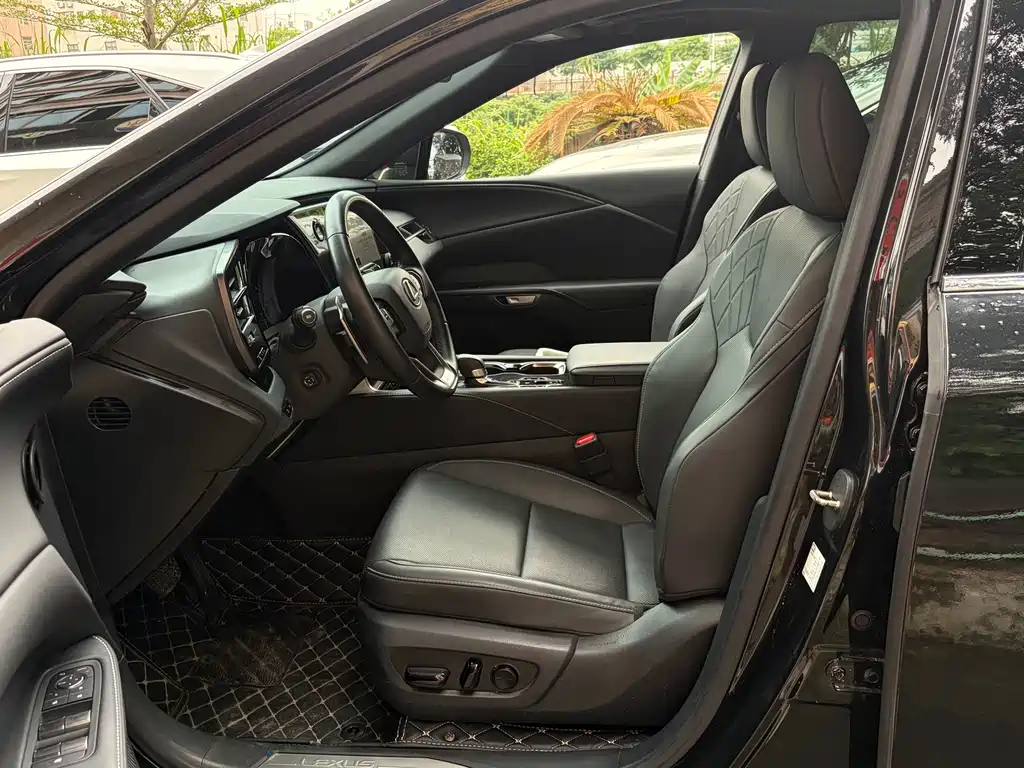 Lexus RX 300 4 WD Enjoyment
