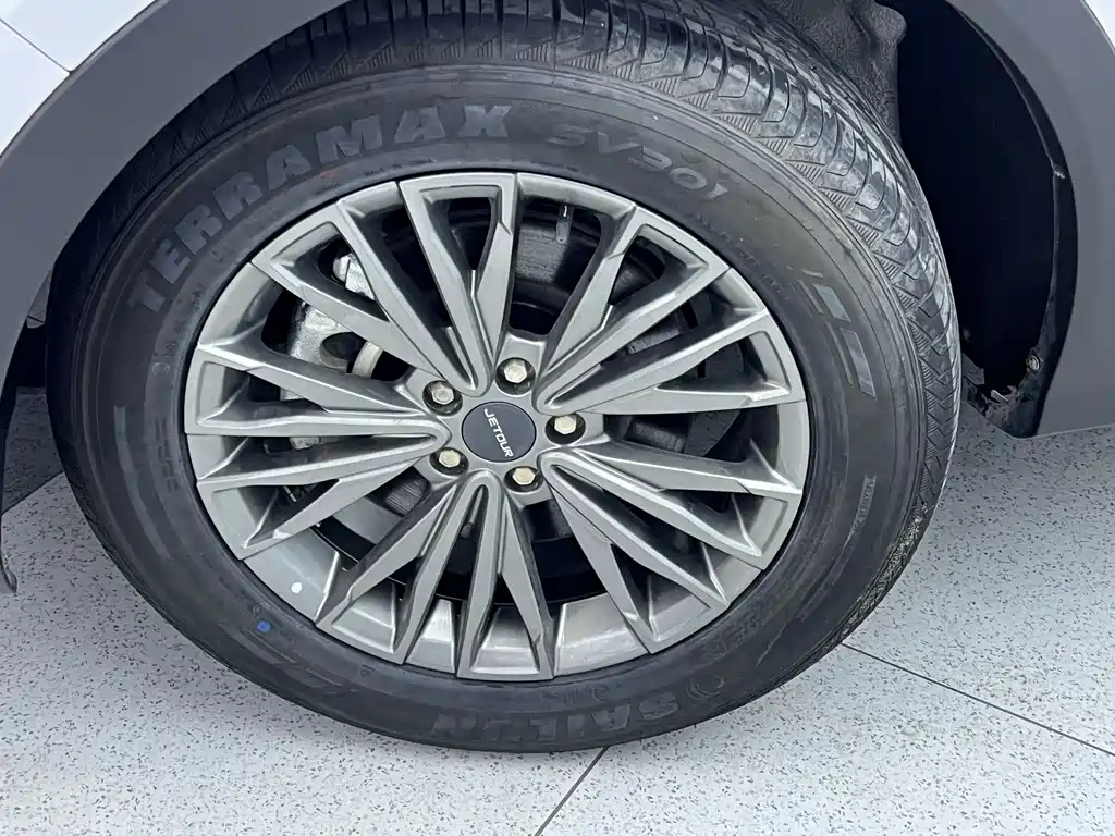Jetour X70 1.5 T DCT Transcend PRO 7-seat