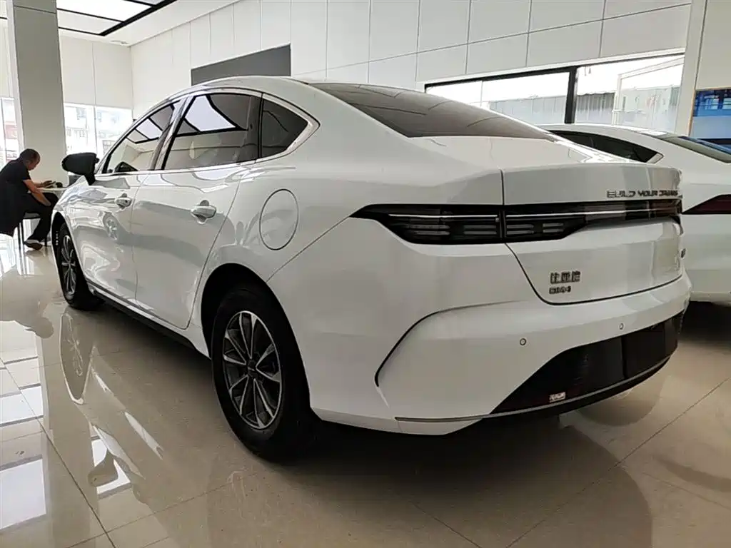 Destroyer 05 Glory DM-i 55 KM Luxury
