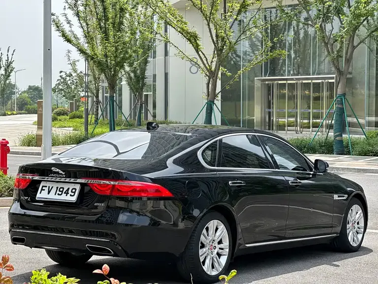 Jaguar XFL XFL 2.0 T 250 PS Luxury