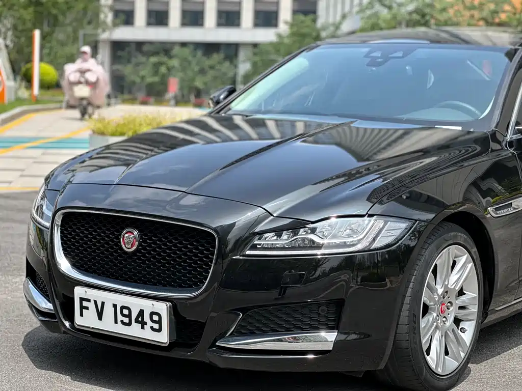 Jaguar XFL XFL 2.0 T 250 PS Luxury