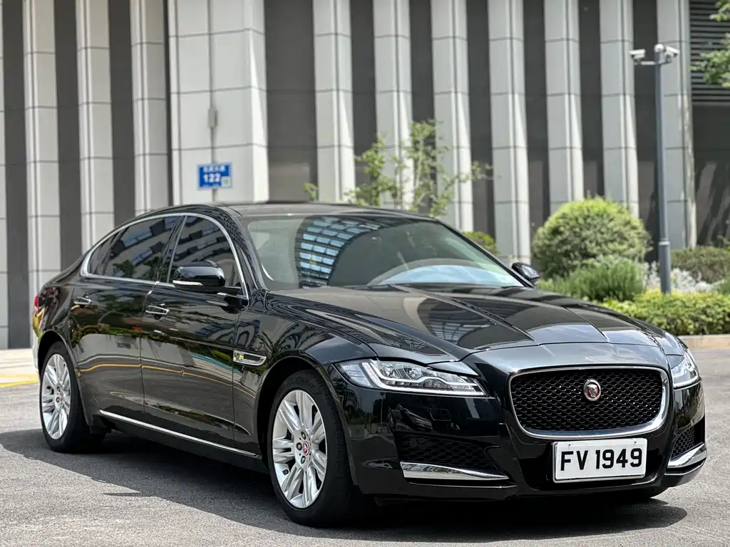 Jaguar XFL XFL 2.0 T 250 PS Luxury