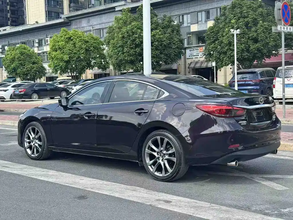 Atenza 2.5 L Blue Sky Sport CN-V