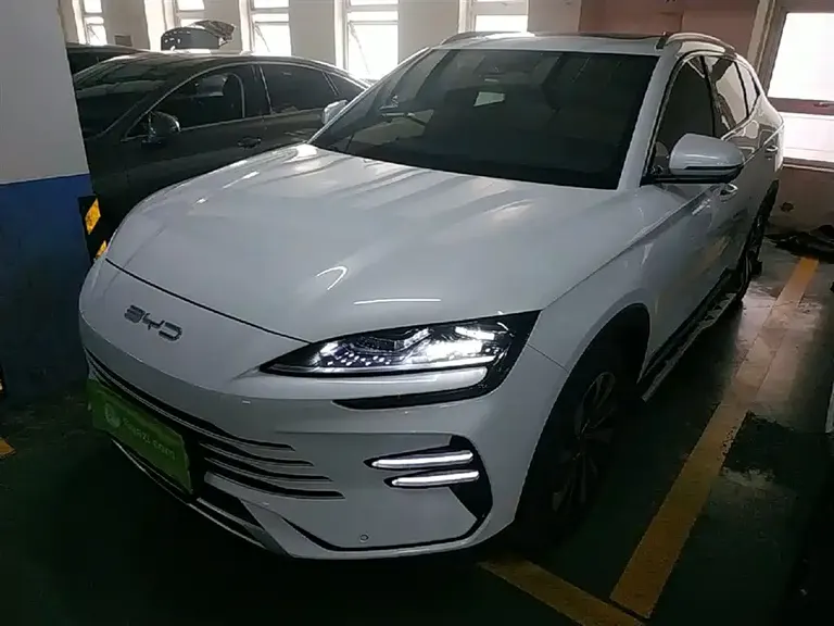 BYD Song PLUS NEV Champion DM-i 110 KM Flagship PLUS